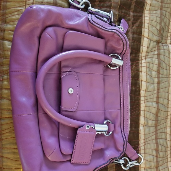 Purses - Picture 3 of 7